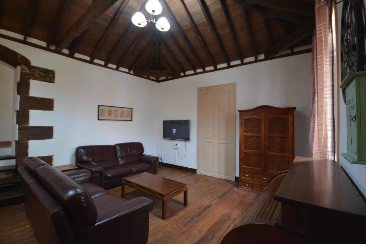 蒂约那Casa Antigua La Embajada别墅 外观 照片